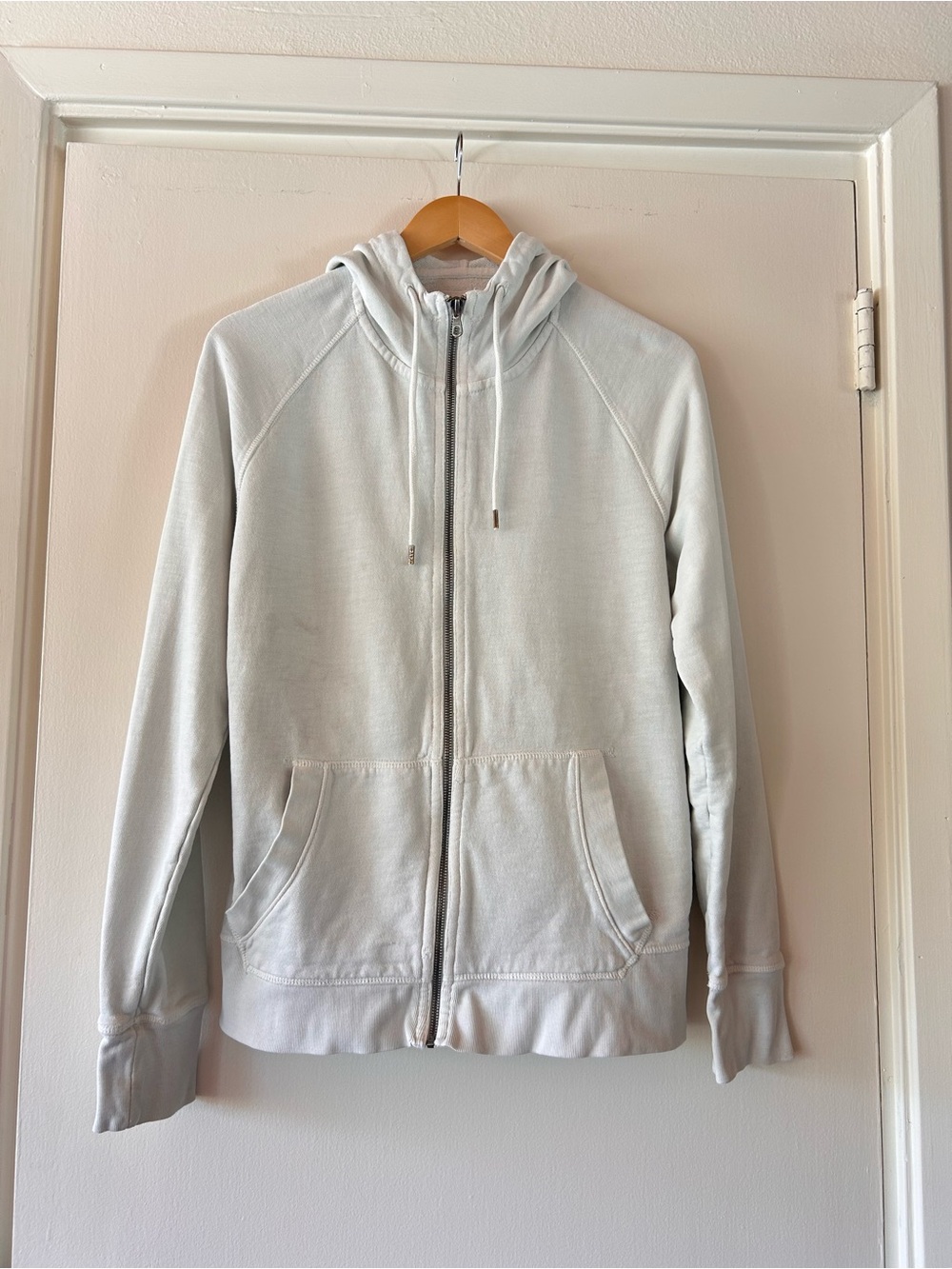 Gap Large Light Gray Zip-Up Hoodie